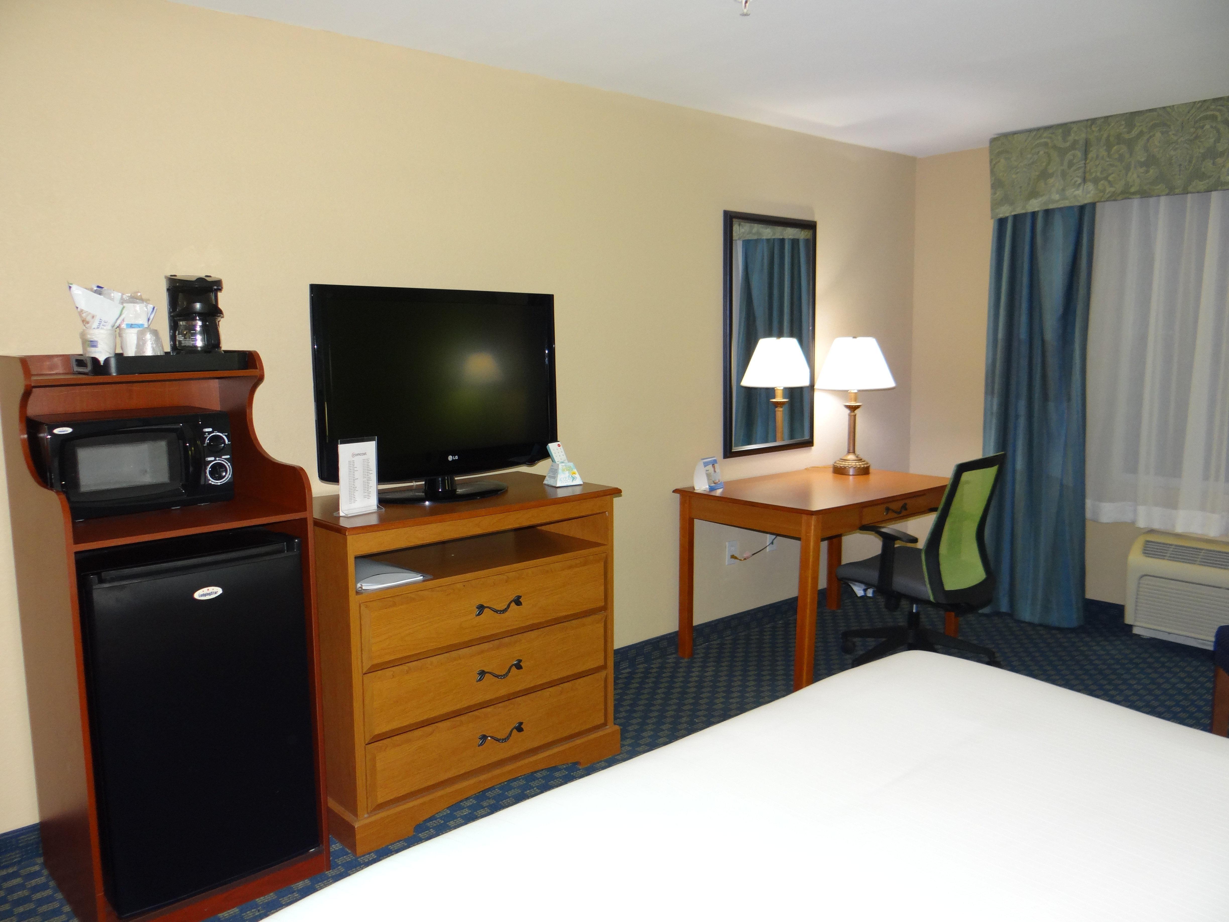 Holiday Inn Express Hotel & Suites Salisbury - Delmar By Ihg Exterior foto