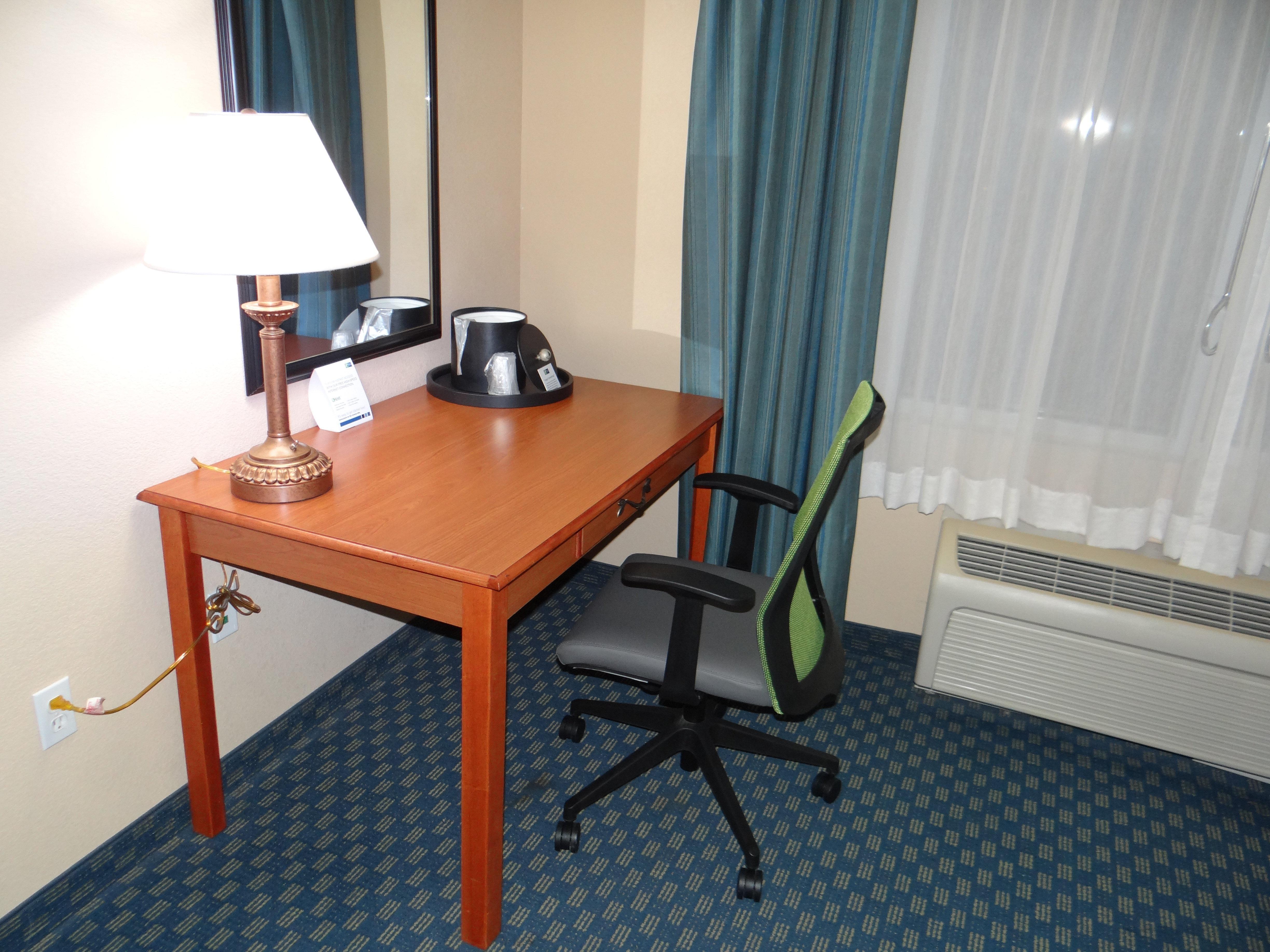Holiday Inn Express Hotel & Suites Salisbury - Delmar By Ihg Exterior foto