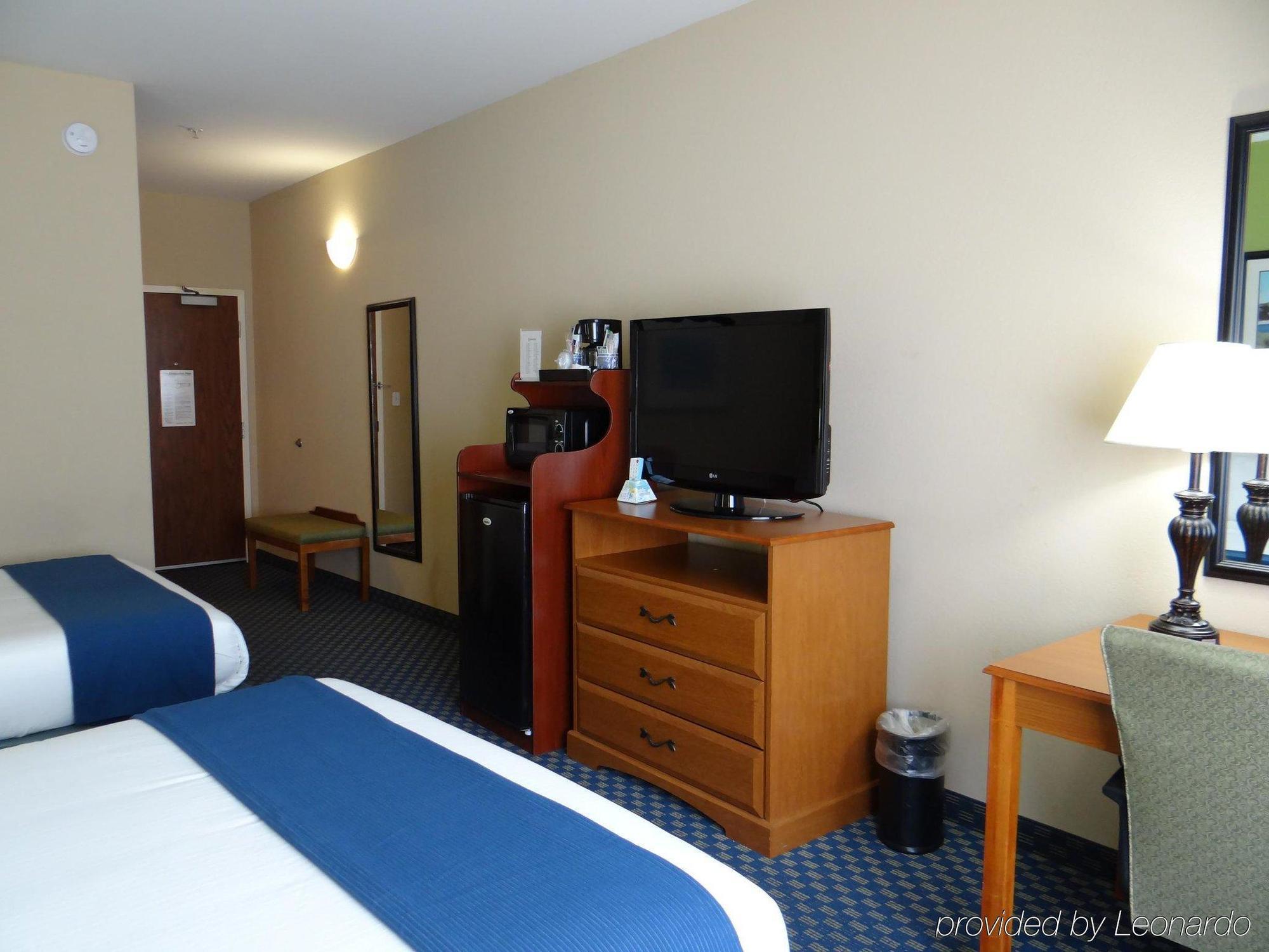 Holiday Inn Express Hotel & Suites Salisbury - Delmar By Ihg Exterior foto